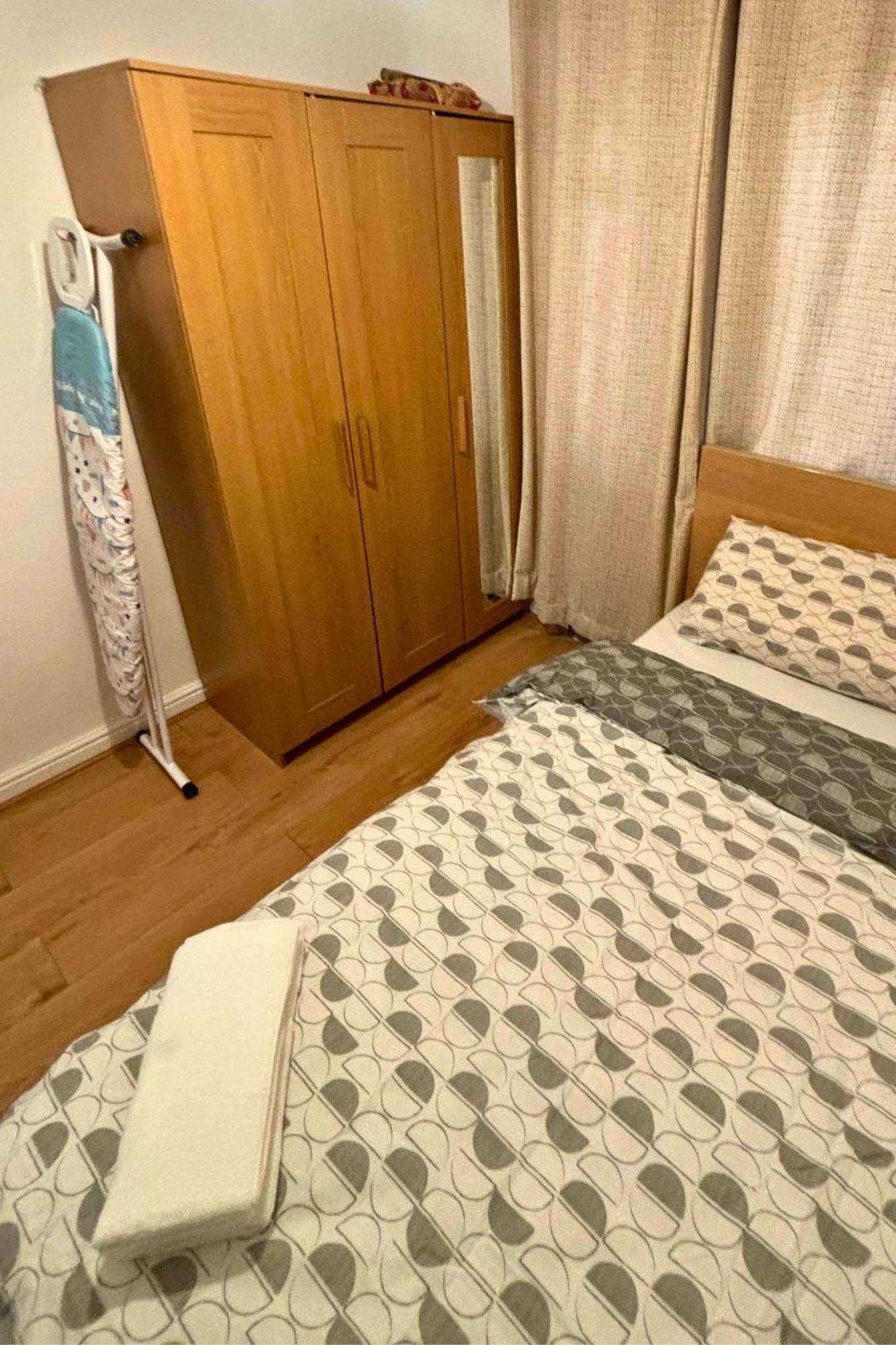 Charming And Cosy London Home, Garden, Parking & Family Fun Mitcham Esterno foto